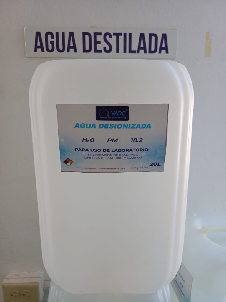 Agua Destilada (1)